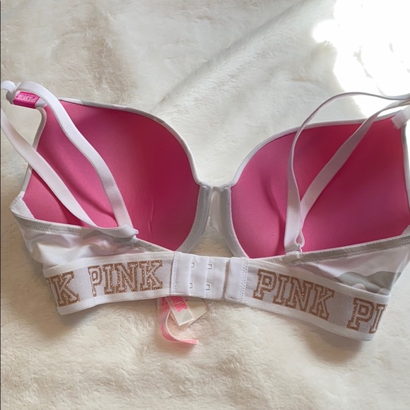VS pink wear everywhere bra- NWT - Picture 2 of 3